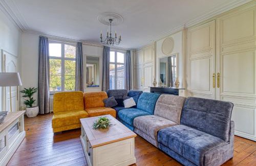 Bourbourg Casa | La Villa Authentique - Jacuzzi, babyfoot