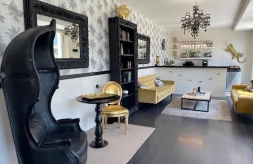 Cannes Hotel | La Villa Cannes Croisette