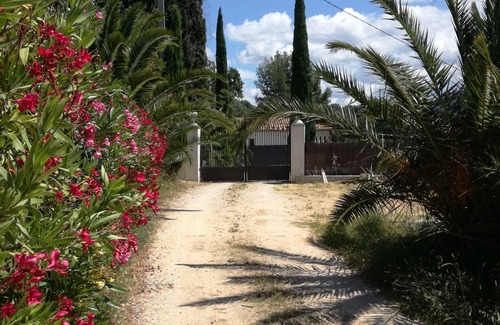 Ollioules Villa | ¡Vista panorámica de la piscina climatizada privada 'LA VILLA COURTINE'!