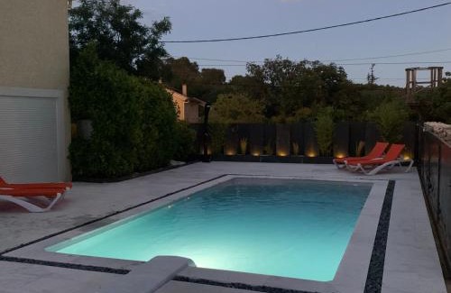 Saint-Privat-des-Vieux Cama Y Desayuno | La villa des délices