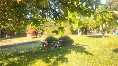 Saint-Martin-du-Lac Casa | La Villa De L'etang Burgundy