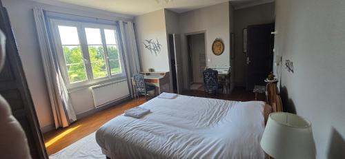 Saint-Martin-du-Lac Casa | La Villa De L'etang Burgundy