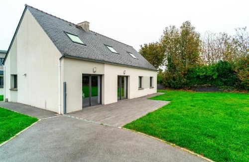 Fouesnant Casa | La Villa de l'Odet - 4 Chambres et parking privé