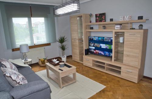 Aviles Apartamento | La Villa De Lore, Piso Completo Apto 6 Personas Con Garaje