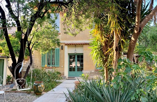 Hyeres City Centre Cama Y Desayuno | La villa des Amandiers