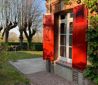 Cricqueboeuf Cama Y Desayuno | La Villa des Rosiers