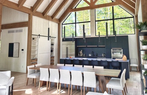 Mont-Tremblant Cabaña | La Villa du Chasseur – Luxury, Nature, and Comfort in Tremblant
