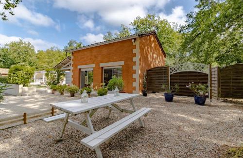 Pomport Casa | La Villa du Mas des Chenes