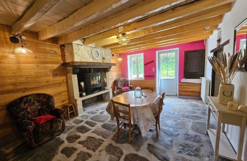 Saint-Etienne-de-Fursac Casa | La villa aux volets bleus