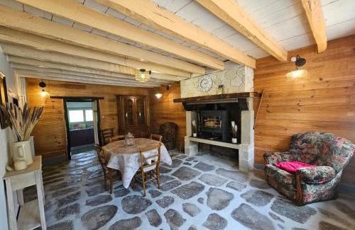 Saint-Etienne-de-Fursac Casa | La villa aux volets bleus