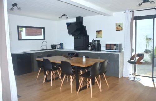 Petite-ÃŽle Villa | La Villa JoLi