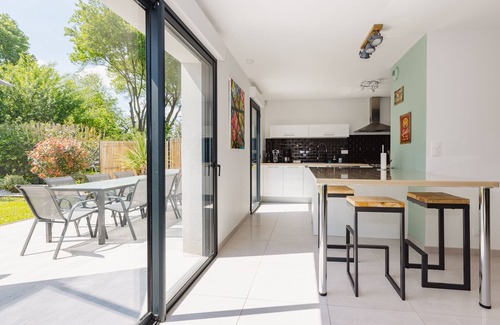 Orgeres Casa | La Villa Pop & Steel - maison avec 4 chambres