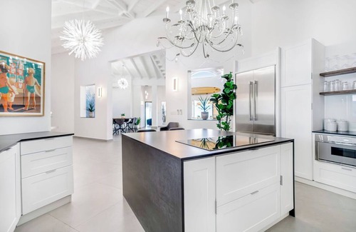 Pelican Key Casa | La Villa Salee - Full Villa Selection