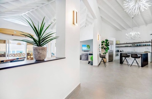Pelican Key Casa | La Villa Salee - Full Villa Selection