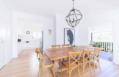 Katoomba Casa | La Villette sleeps 9/fireplace/BBQ/Pet Friendly