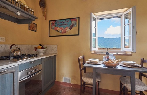 Bagni di Lucca Apartamento | La Vista, Brandeglio, Bagni di Lucca, Lucca and Viareggio