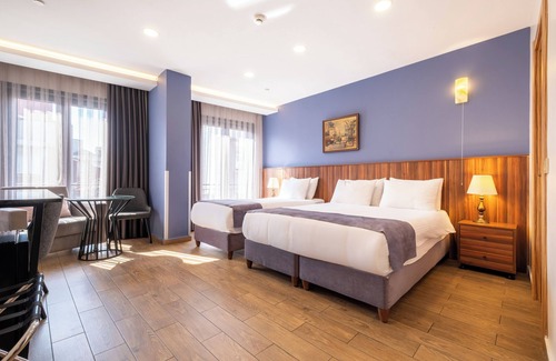 Cumhuriyet Hotel | La Wisteria Boutique Hotel Istanbul