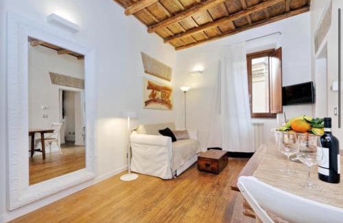 Rione VIII Sant'Eustachio Apartamento | Labanca's Luxury Pantheon 2
