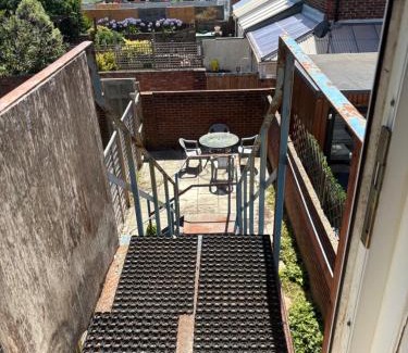 Portsmouth Apartamento | Laburnum - 2 bedroom - Sleeps 6, Outside Space, Free Parking