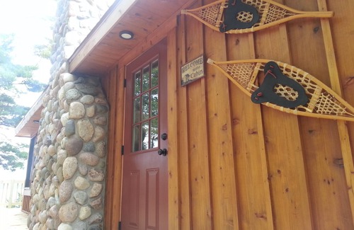 Stone Lake Cabaña | Lac Courte Oreilles *** Recién remodelado Frente al agua Pies Cottage del lago