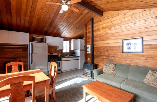 Lac Le Jeune Hotel | Lac Le Jeune Resort