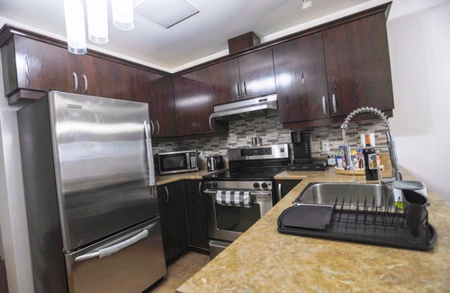 Laval Apartamento | Lacay Apartement - Modern 1 or 2 bedrooms unit