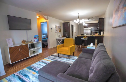 Laval Apartamento | Lacay Apartement - Modern 1 or 2 bedrooms unit
