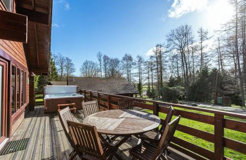 Newton Stewart Chalet De Esquí | Lady Galloway 28 with Hot Tub