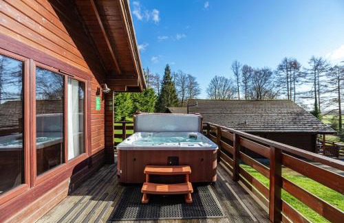 Newton Stewart Chalet De Esquí | Lady Galloway 28 with Hot Tub