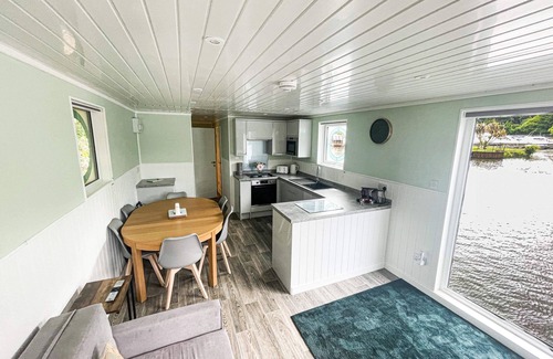 Maidstone Alquiler De Eote | Lady Lily Maidstone River Boat with Castle Views