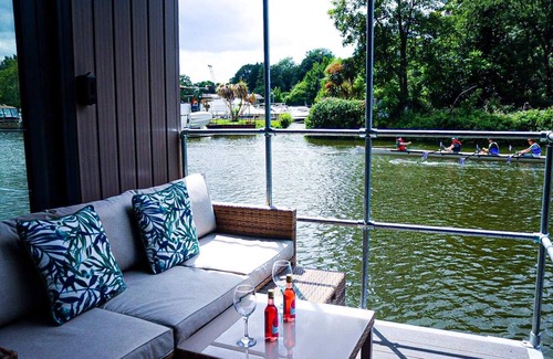 Maidstone Alquiler De Eote | Lady Lily Maidstone River Boat with Castle Views