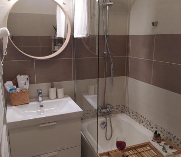 Istvanmezo Apartamento | Lady Mabel's apartment near to Aréna, Puskás Stadion and City Park, with Guarded Parking place