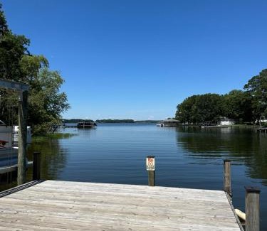 Chapin Casa | Lady of the Lake