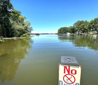 Chapin Casa | Lady of the Lake
