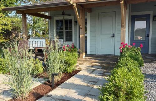 Essex Cabina | Lady on the Lake