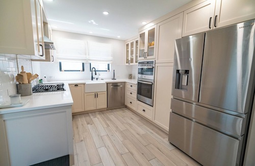 Sailboat Bend Casa | "Lady Wave" Updated Downtown Craftsman on Las Olas