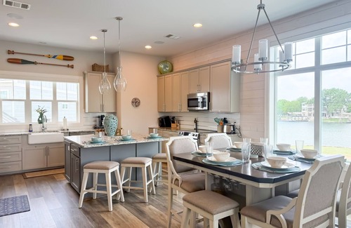 Kingsland Casa | Lago Bonito - Waterfront w/Private Pool - Lake Views from All Rooms