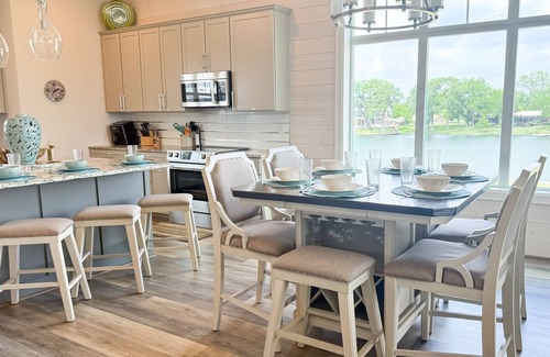 Kingsland Casa | Lago Bonito - Waterfront w/Private Pool - Lake Views from All Rooms