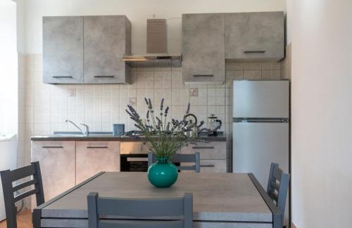 Casalzuigno Apartamento | Lago Maggiore a 10 minuti "Cascina Lavanda"
