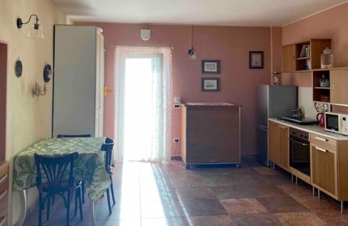 Mercallo Apartamento | Lago maggiore country studio, posizione strategica per esplorare laghi e Milano