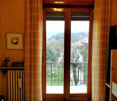 Leggiuno Casa | Lago Maggiore Green House