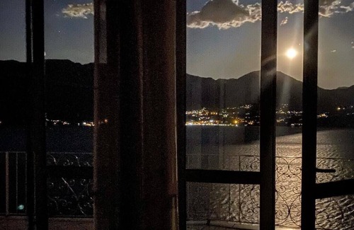 Novaglio Casa | Lago Maggiore Oggebbo - pequeña villa con piscina