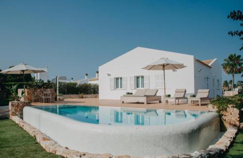 Cala'n Bosch Complejo | Lago Resort Menorca - Villas & Bungalows del Lago