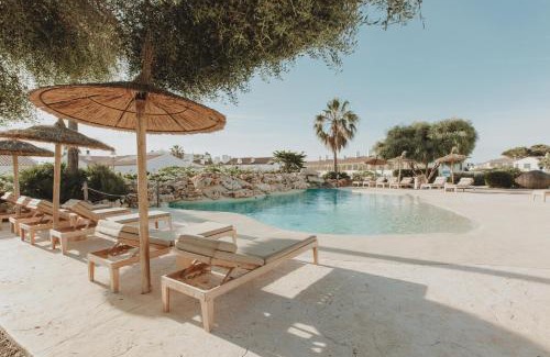 Cala'n Bosch Complejo | Lago Resort Menorca - Villas & Bungalows del Lago