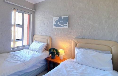 Aston Bay Apartamento | Lagoon & Ocean View Retreat