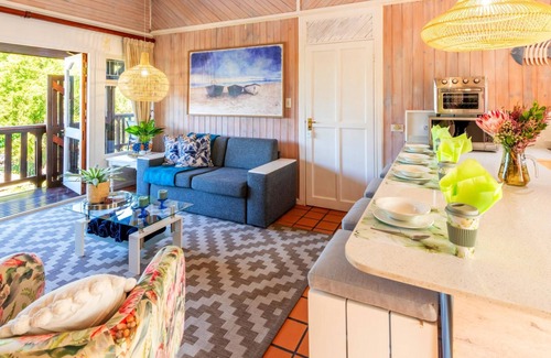 Knysna Chalet De Esquí | Lagoon-View Chalet | Private BBQ Deck