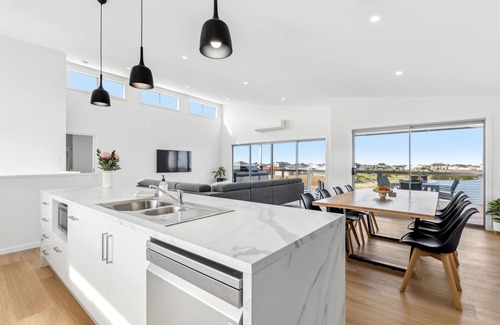 Nangkita Casa | Lagoon Views, a modern waterfront masterpiece
