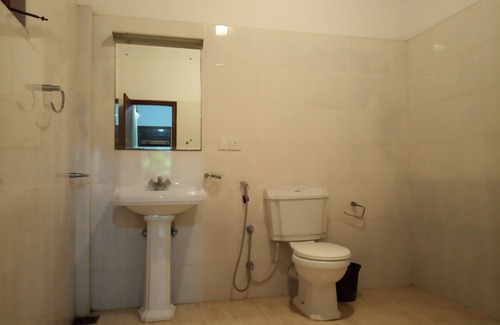 Hettimulla Apartamento | Lagoon villa Beruwala - 10 min from the beach!