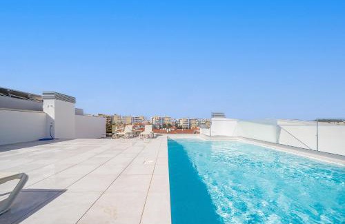 Lagos Apartamento | Lagos Modern 2 With Pool by Homing