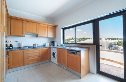 Porto de Mos Apartamento | Lagos Ocean View 3 With Pool by Homing